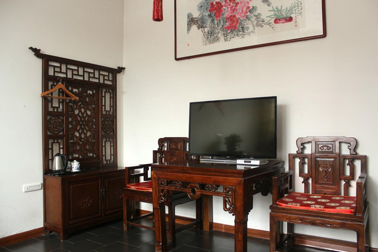 City Wall Old House.Ji Residence Пиняо Екстериор снимка